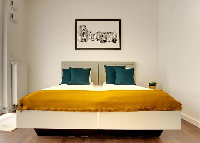 Apartment Essence Amber *