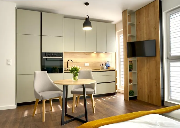 Essence Amber פוזנן